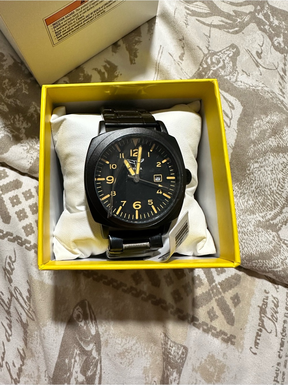 Invicta Specialty Men
44mm Metal Black Black dial